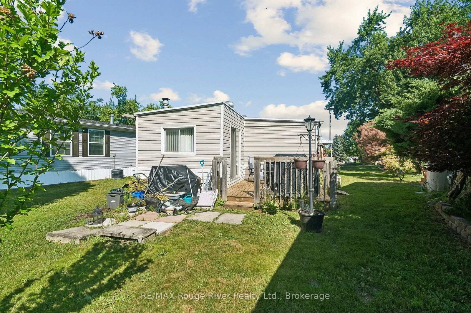 35 Hawthorne Drive • Innisfil, ON photo 37