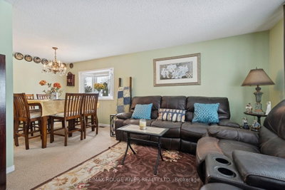 35 Hawthorne Drive • Innisfil, ON photo 8