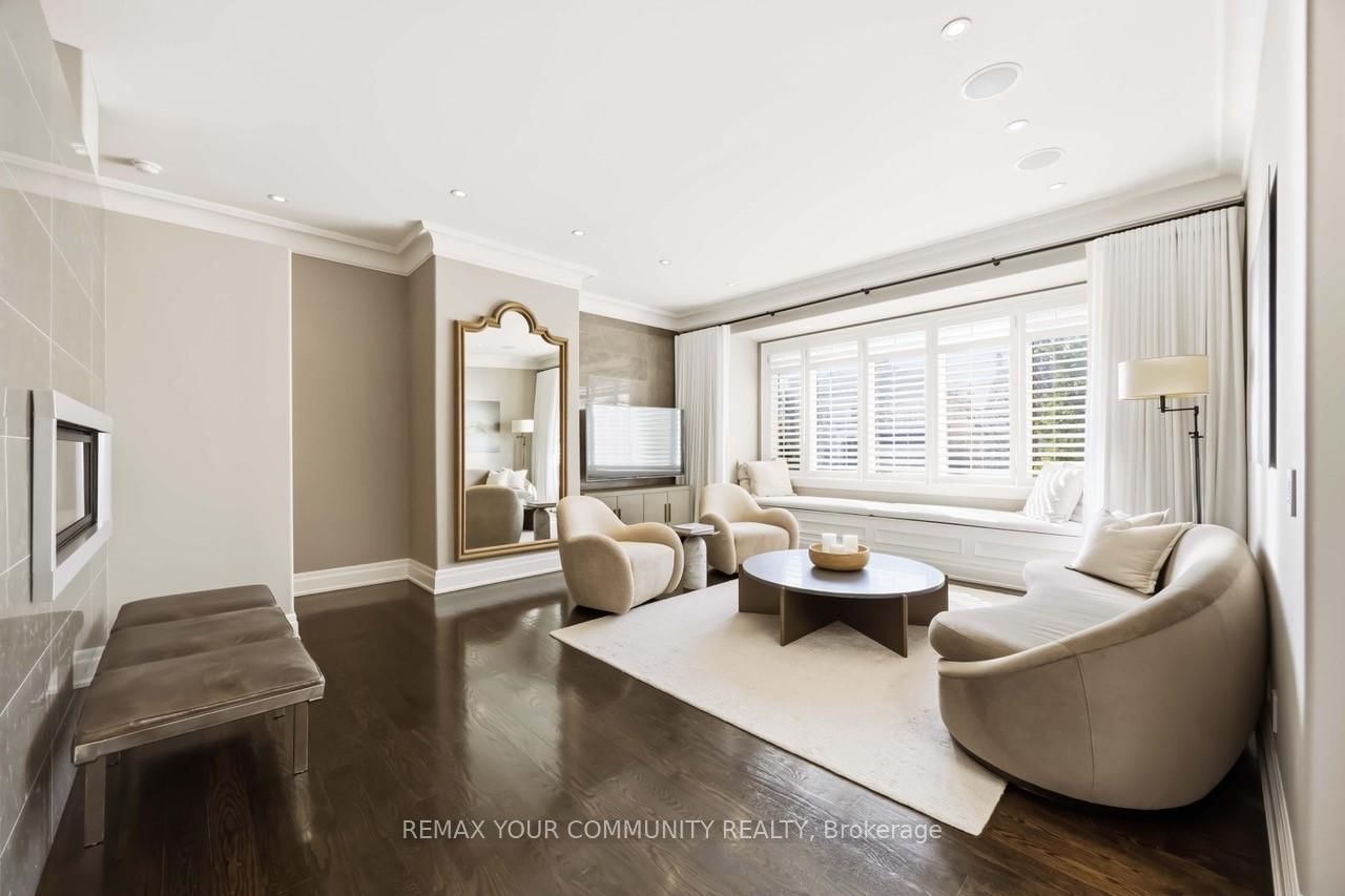 48 May Avenue • Richmond Hill, ON photo 8