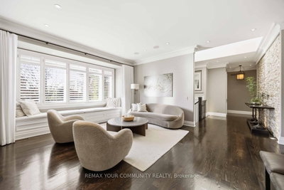 48 May Avenue • Richmond Hill, ON photo 9