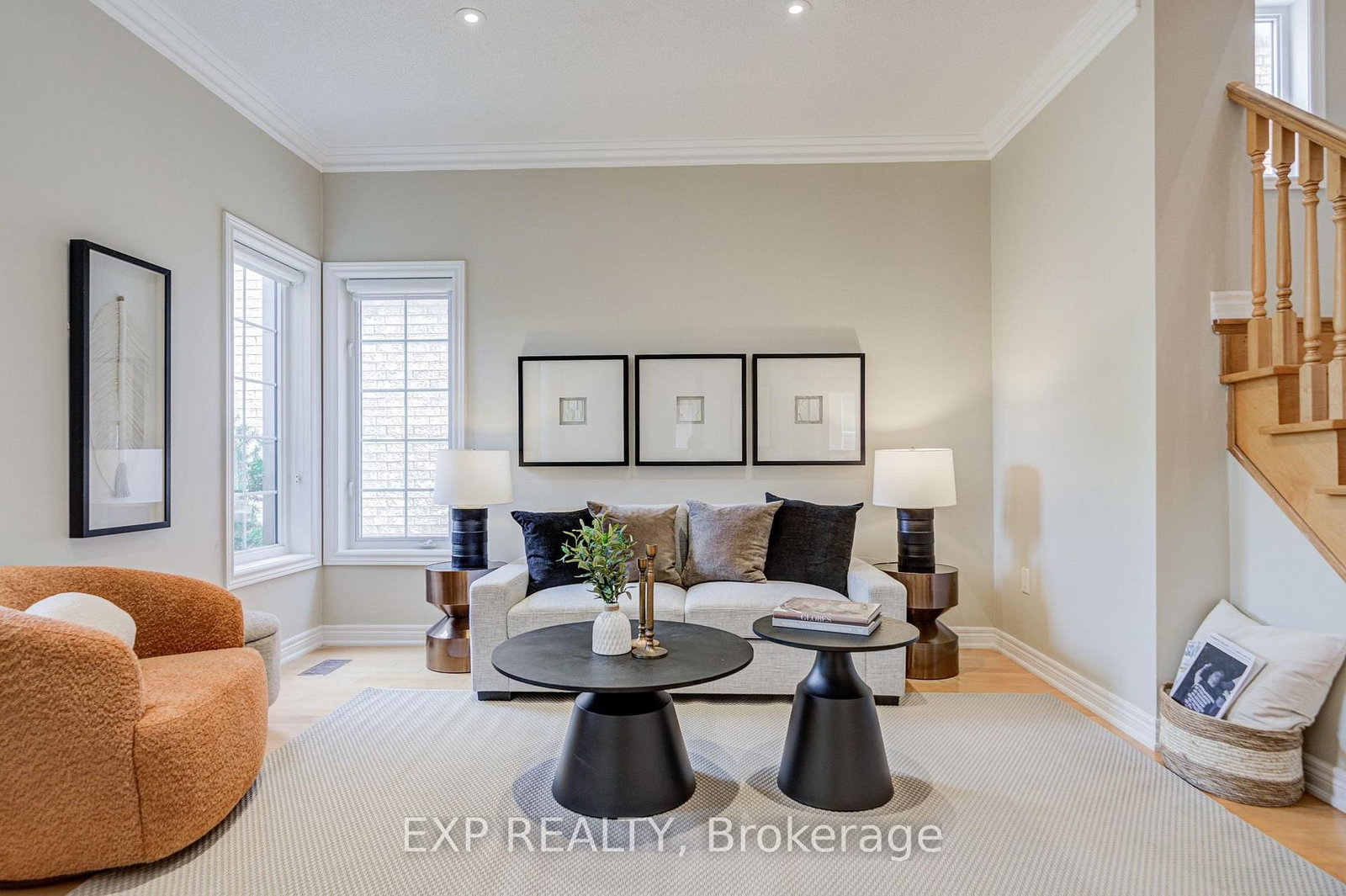 71 Futura Avenue • Richmond Hill, ON photo 3