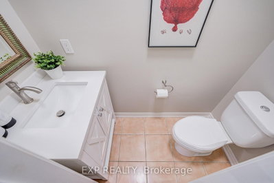 71 Futura Avenue • Richmond Hill, ON photo 6