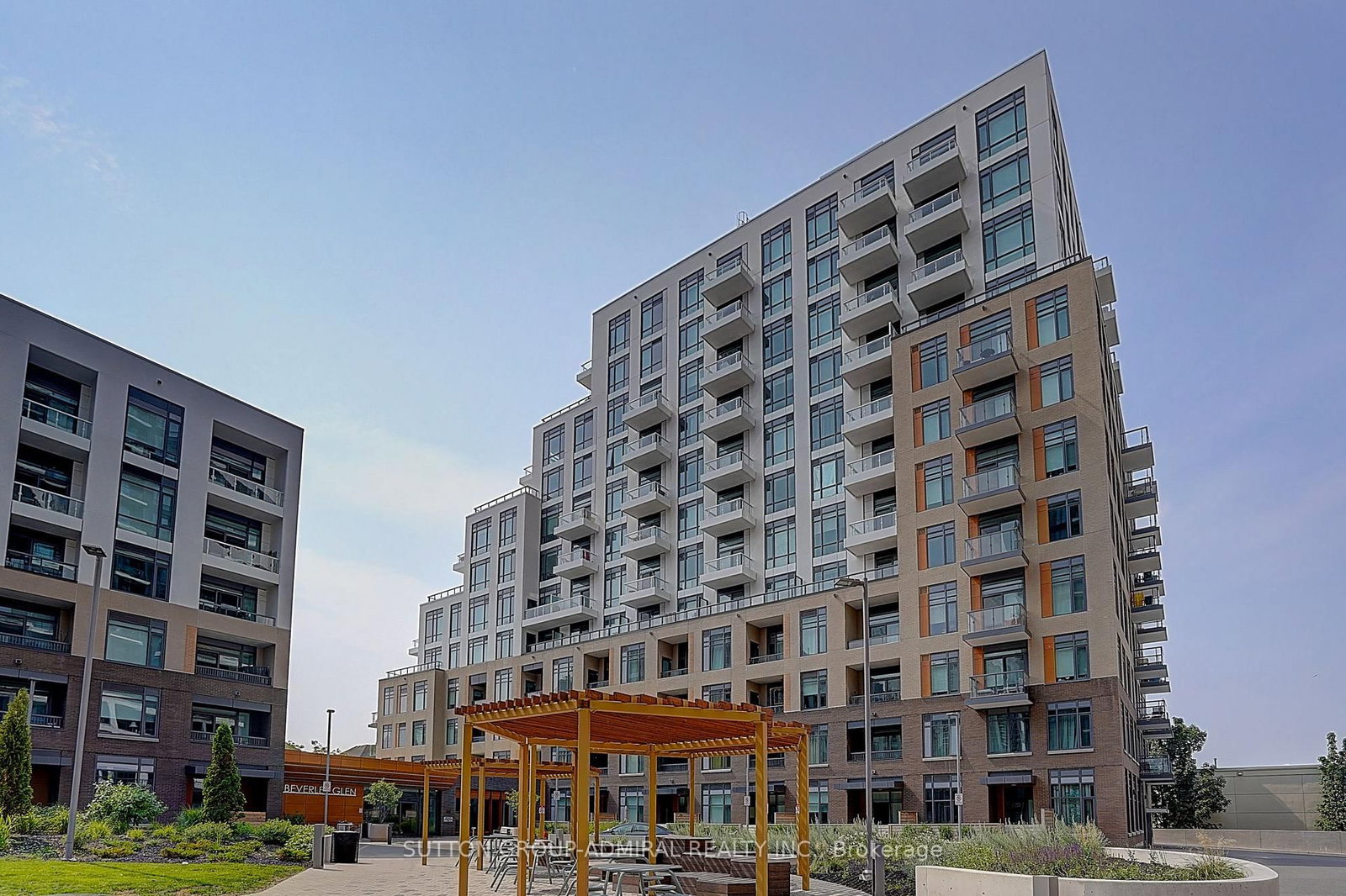 8 Beverley Glen Boulevard • #712 • Vaughan, ON photo 2