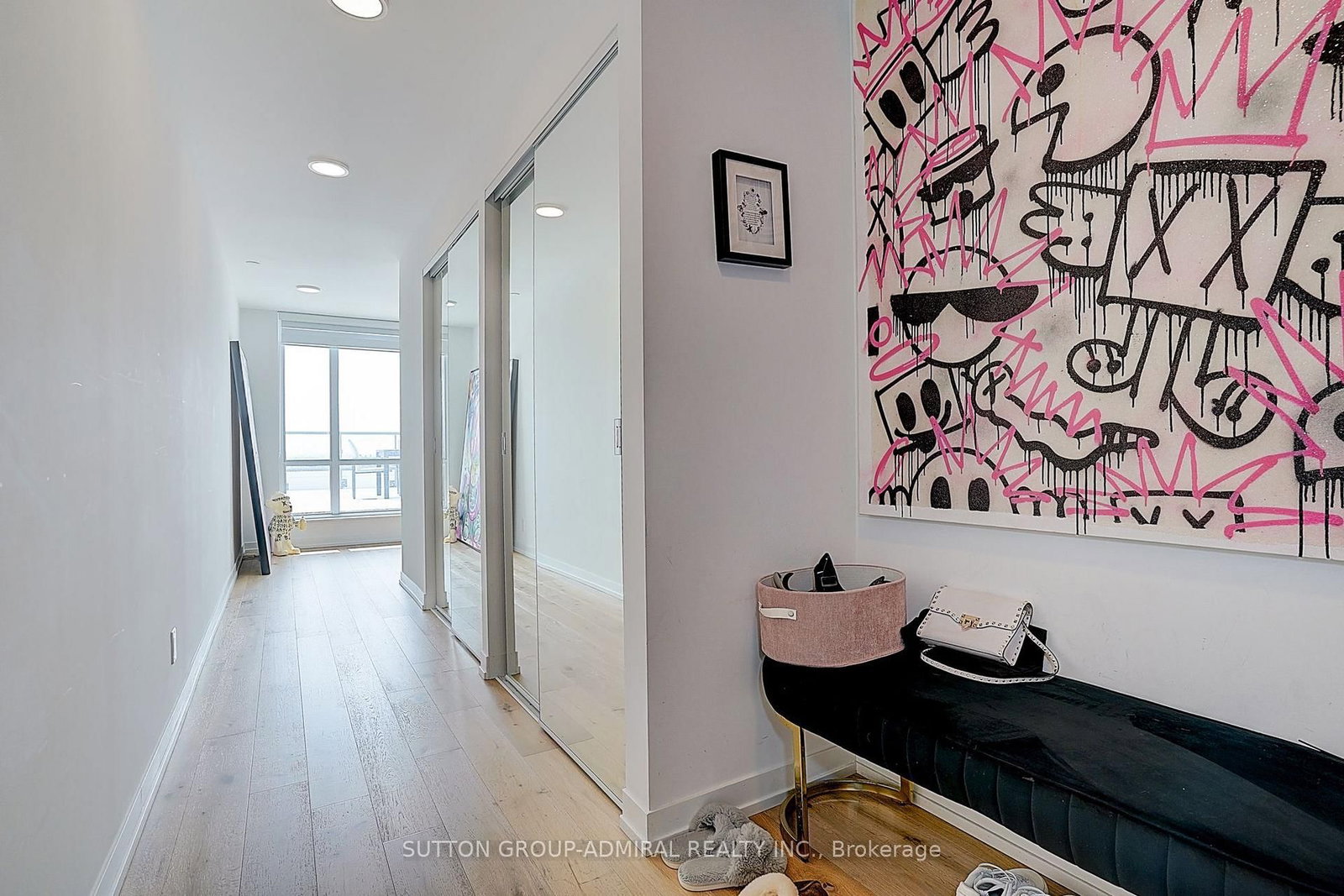 8 Beverley Glen Boulevard • #712 • Vaughan, ON photo 3
