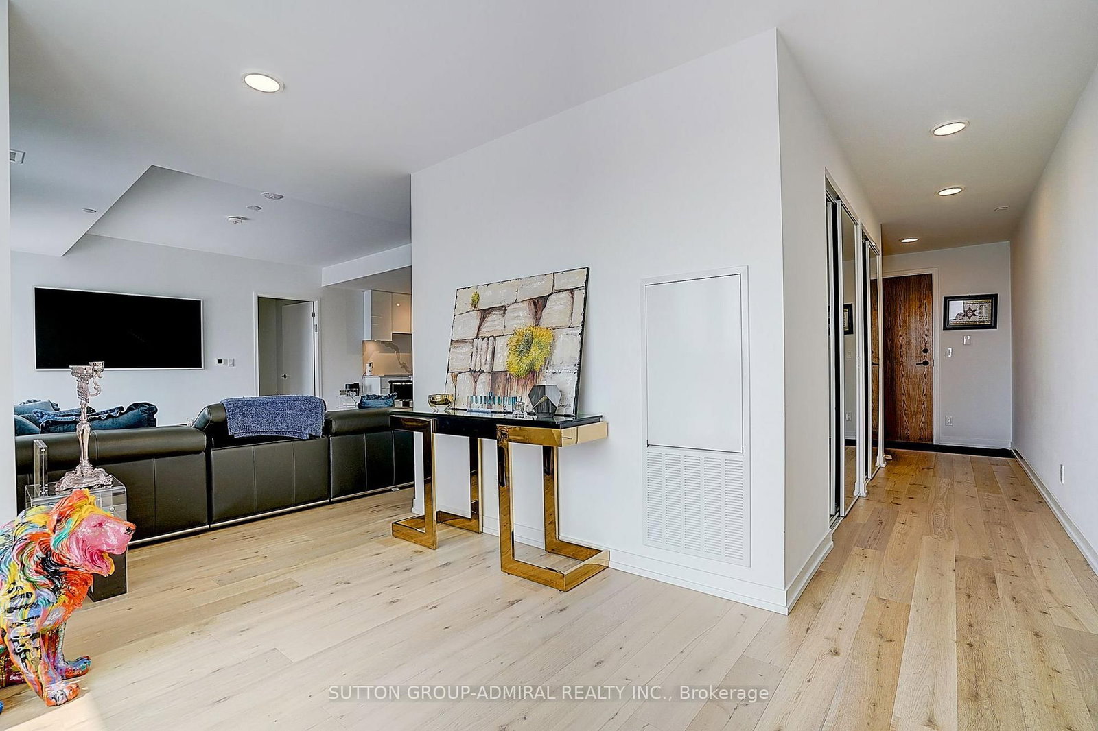 8 Beverley Glen Boulevard • #712 • Vaughan, ON photo 6