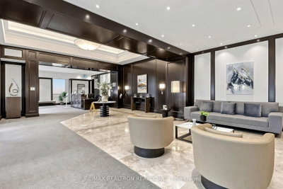 100 Promenade Circle