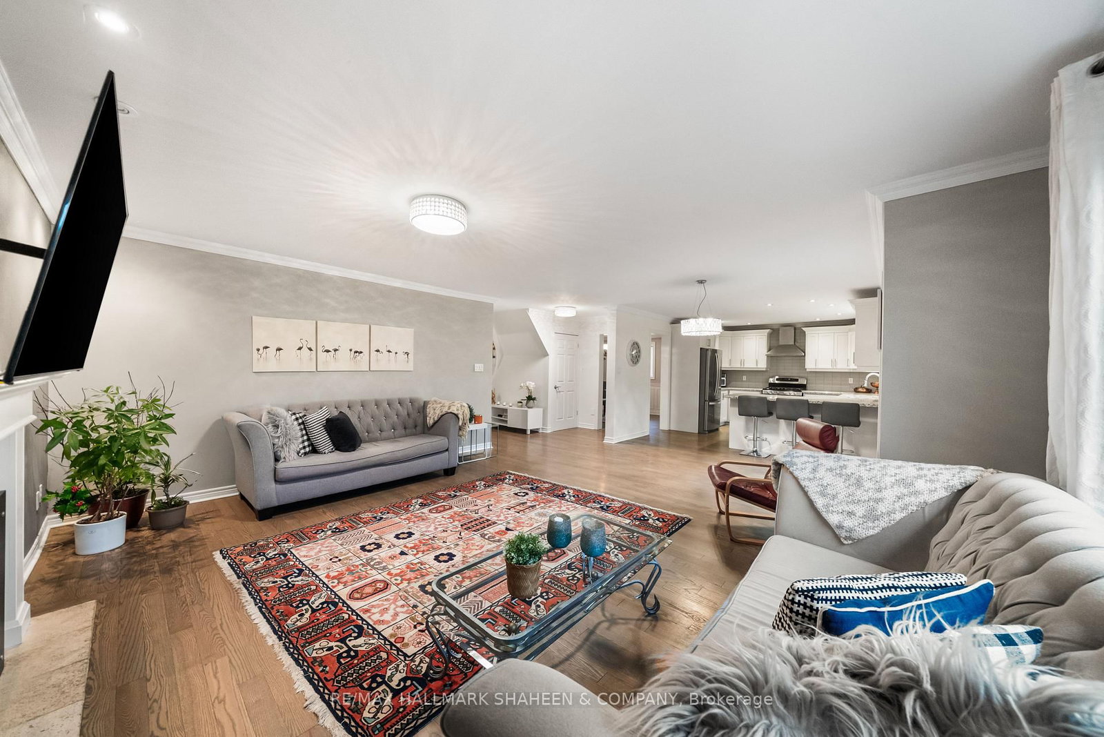718 Firth Court • Newmarket, ON photo 17