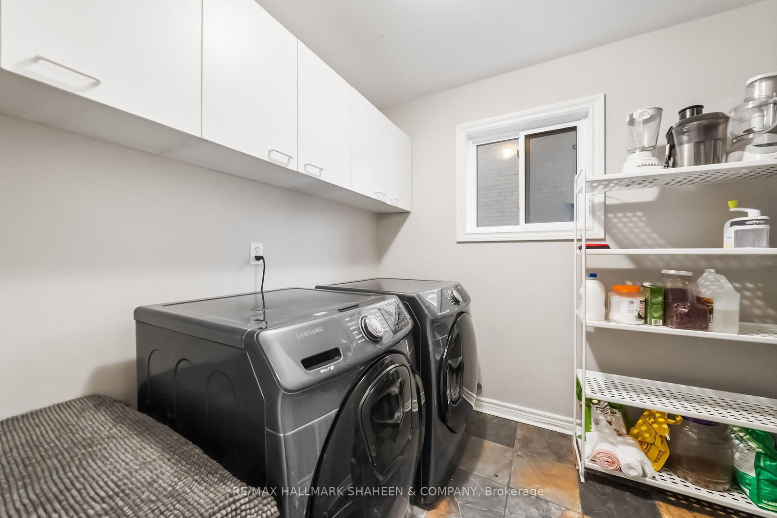 718 Firth Court • Newmarket, ON photo 34
