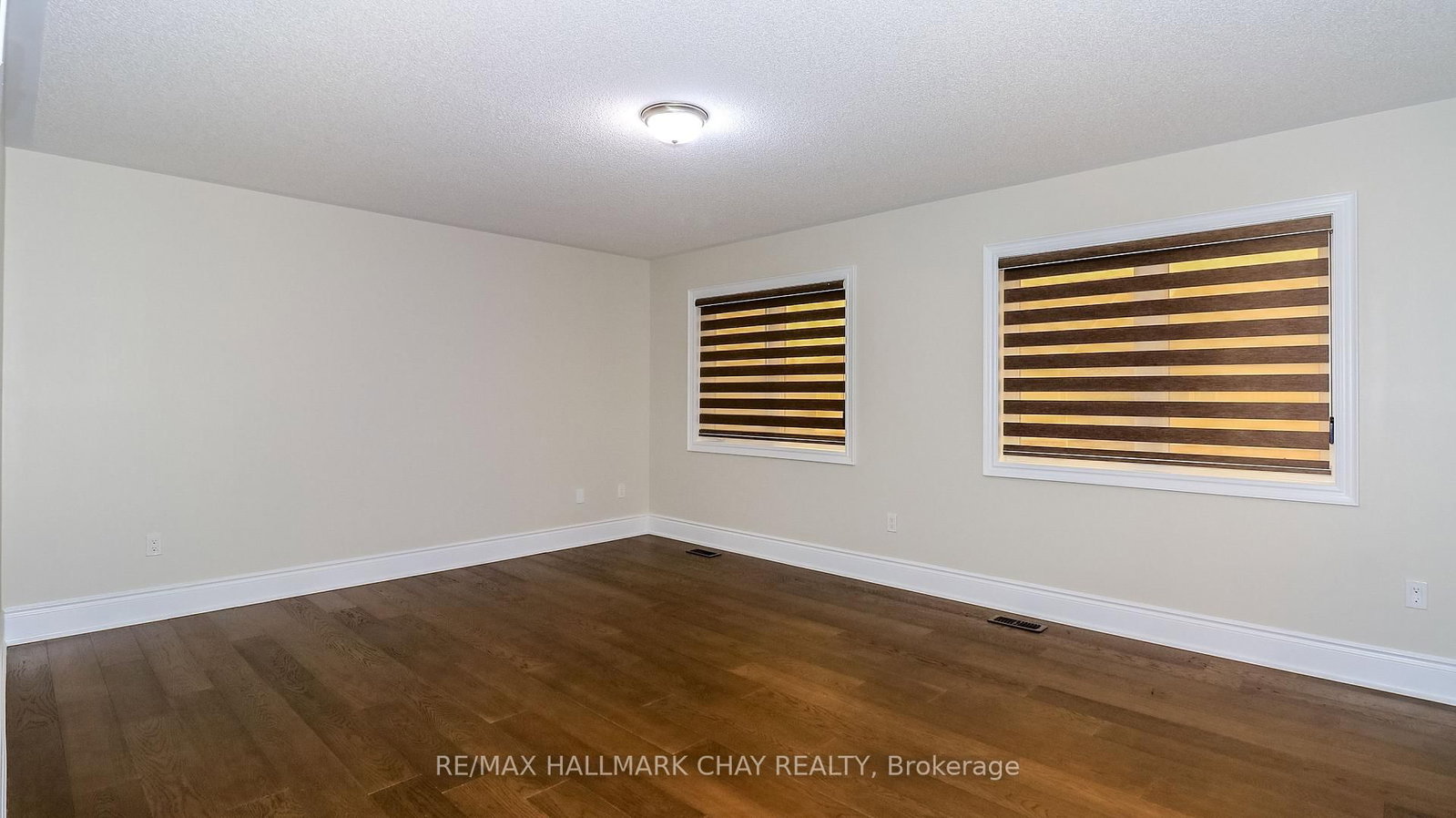142 Gold Park Gate • Essa, ON photo 32