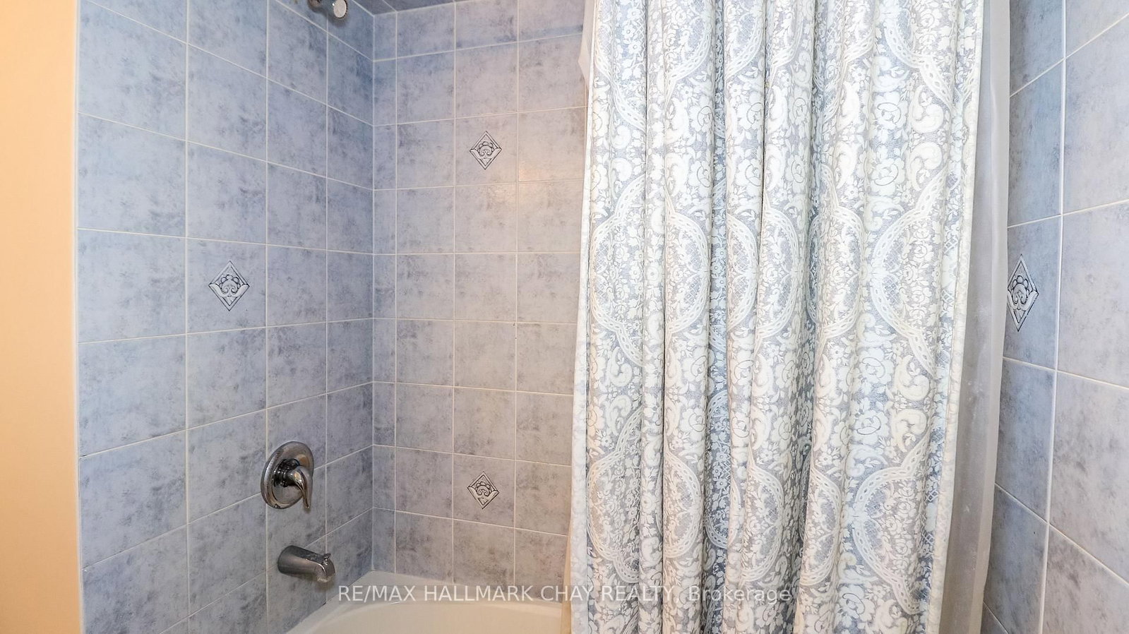 142 Gold Park Gate • Essa, ON photo 36