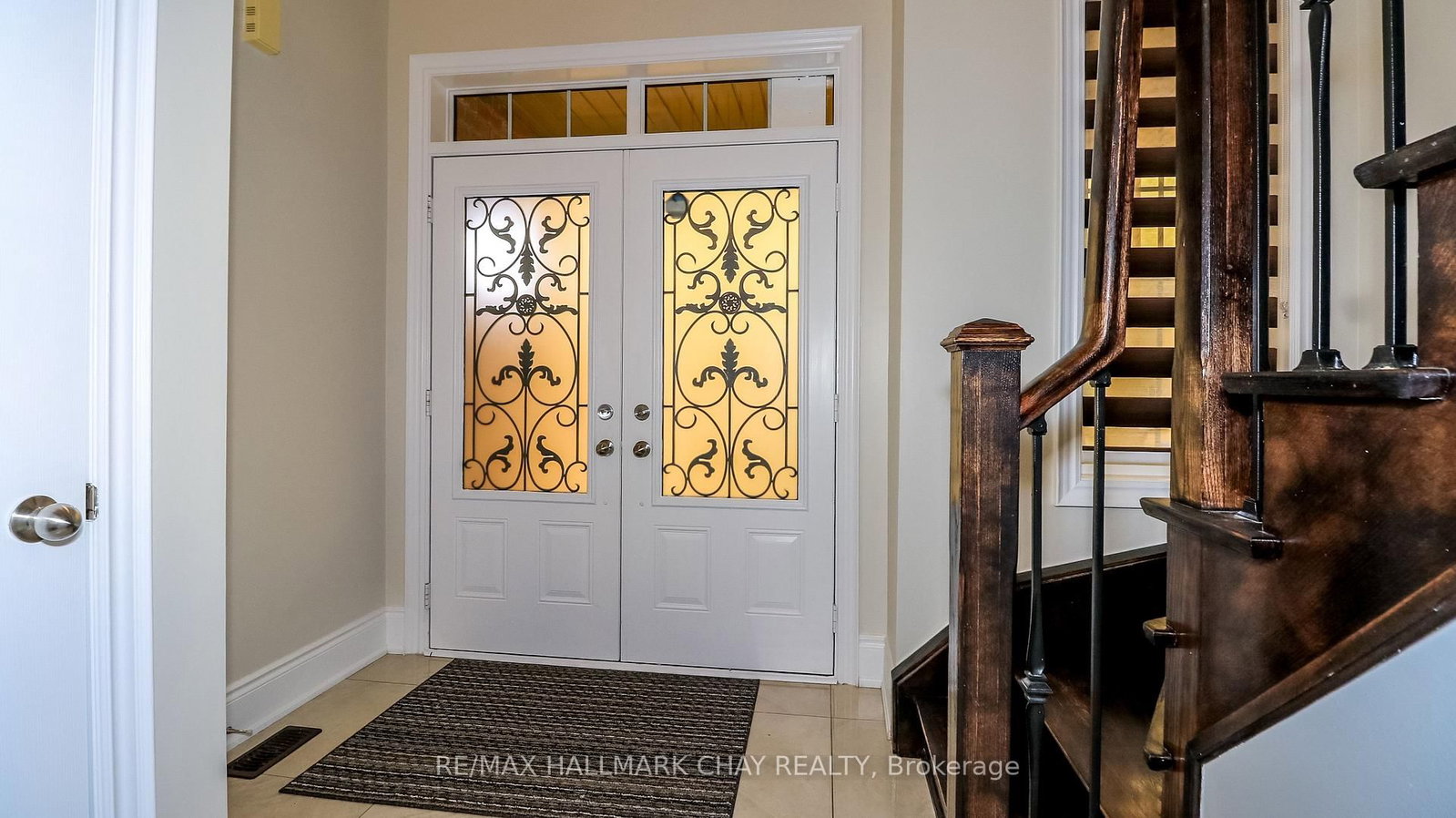 142 Gold Park Gate • Essa, ON photo 5