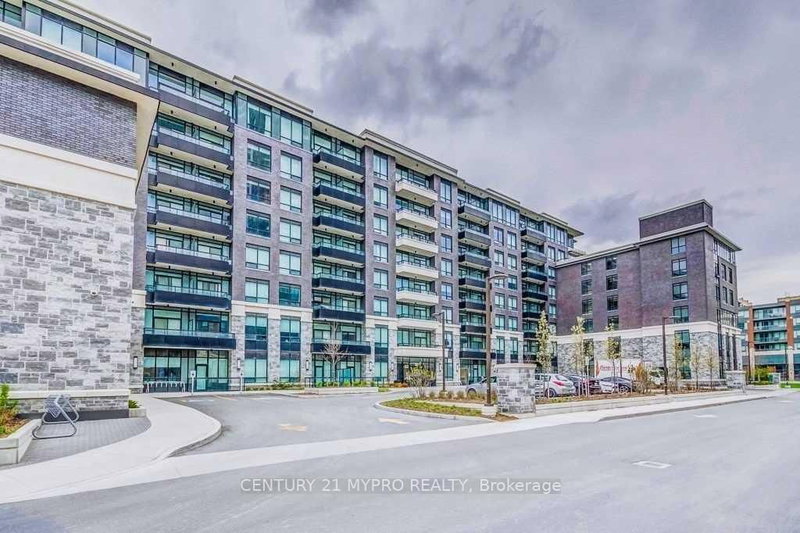 home for lease on 725-25 Water Walk Drive