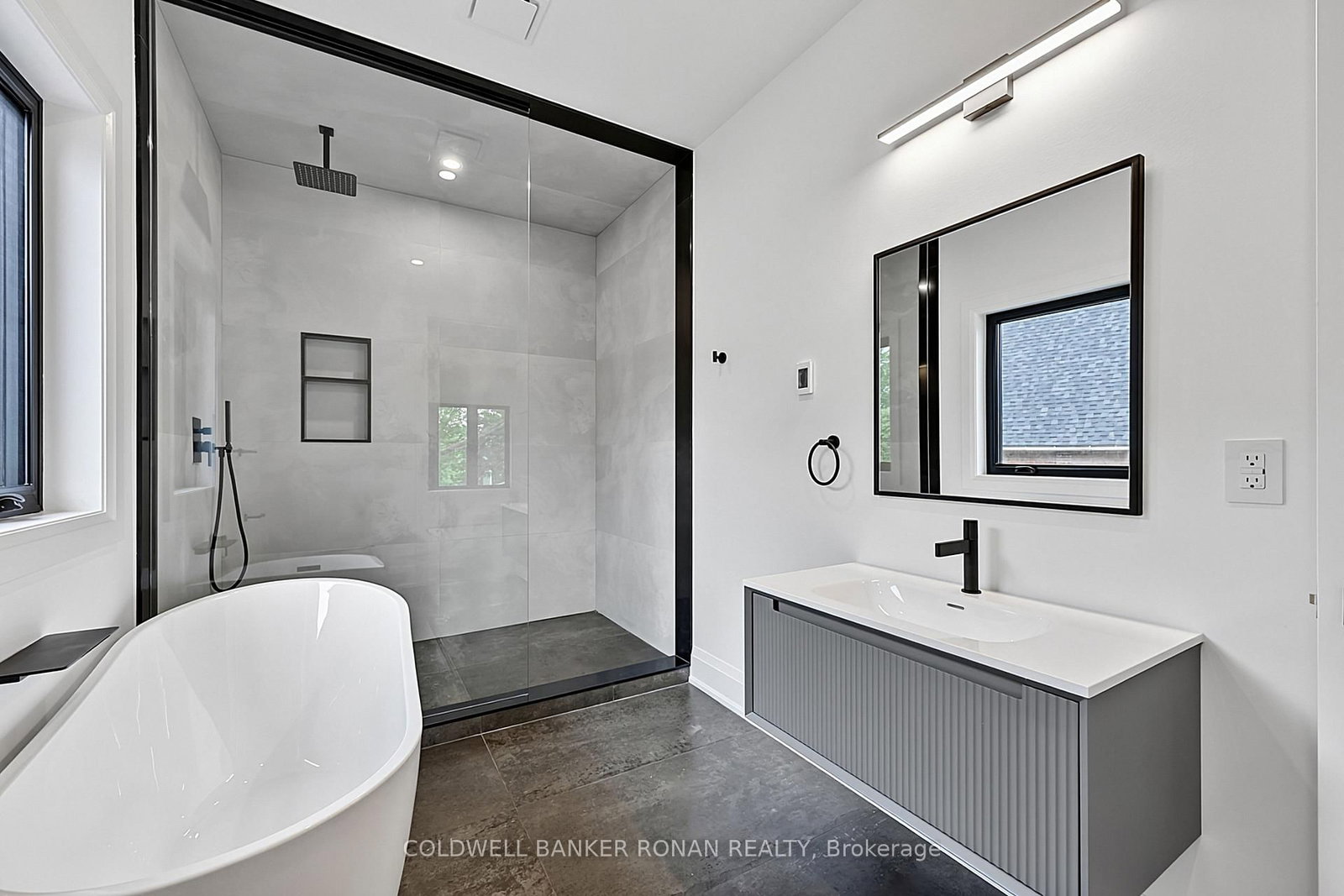 59 Walkem Drive • New Tecumseth, ON photo 39