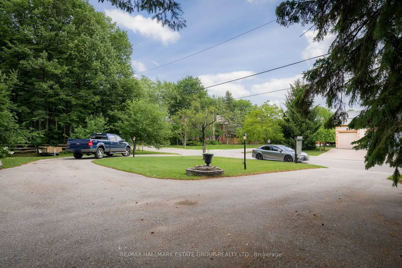 88 Lakeland Crescent