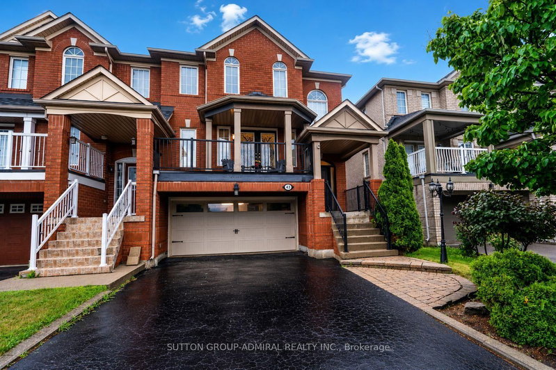 43 Mainland Crescent