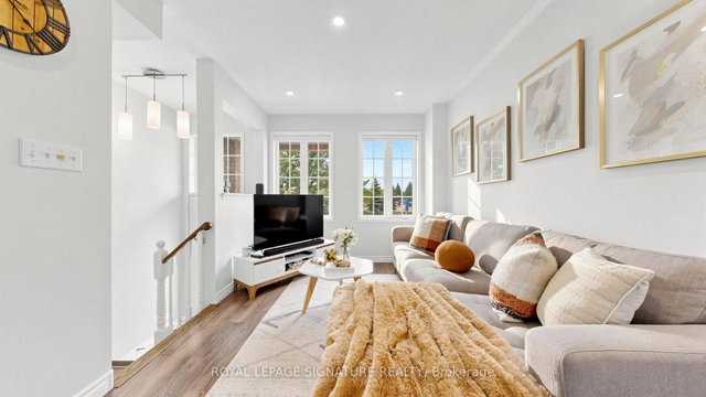 383 White's Hill Avenue