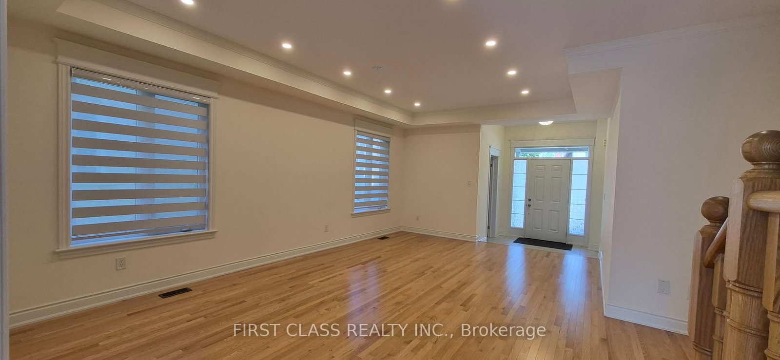 6 Blacksmith Trail • East Gwillimbury, ON photo 1