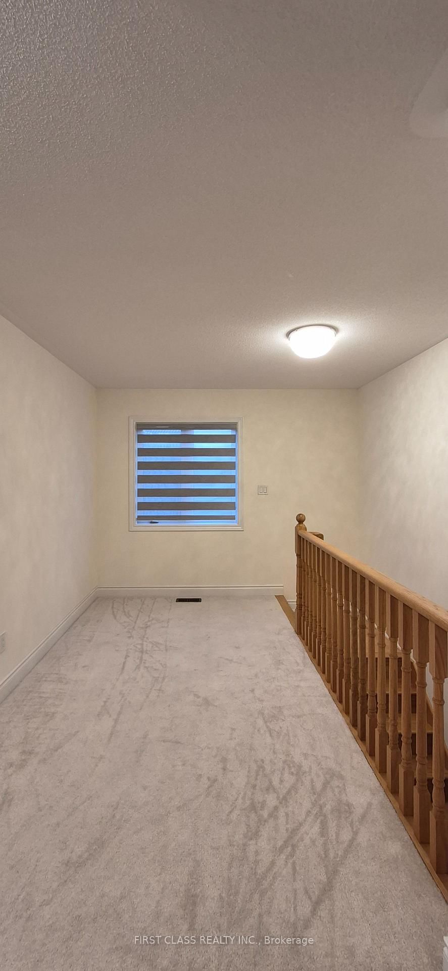 6 Blacksmith Trail • East Gwillimbury, ON photo 8