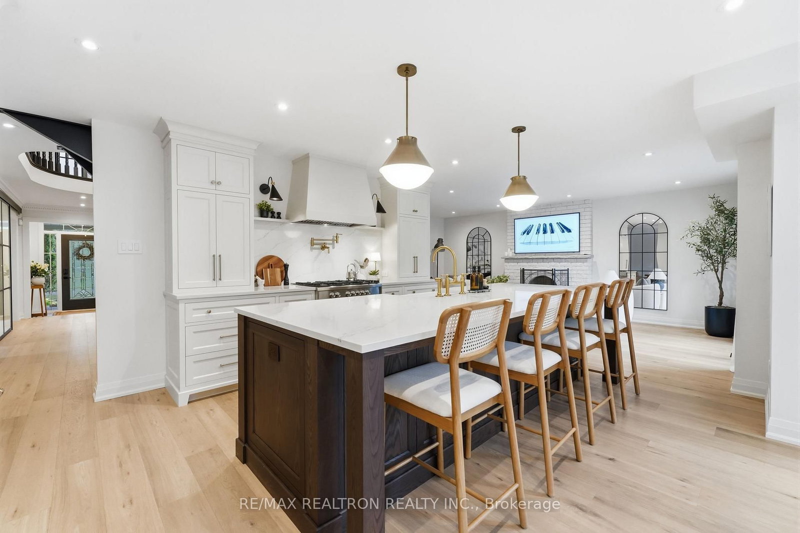 653 Exceller Circle • Newmarket, ON photo 10