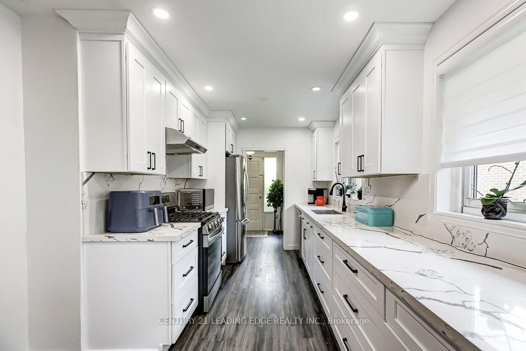107 Drakefield Road • Markham, ON photo 16