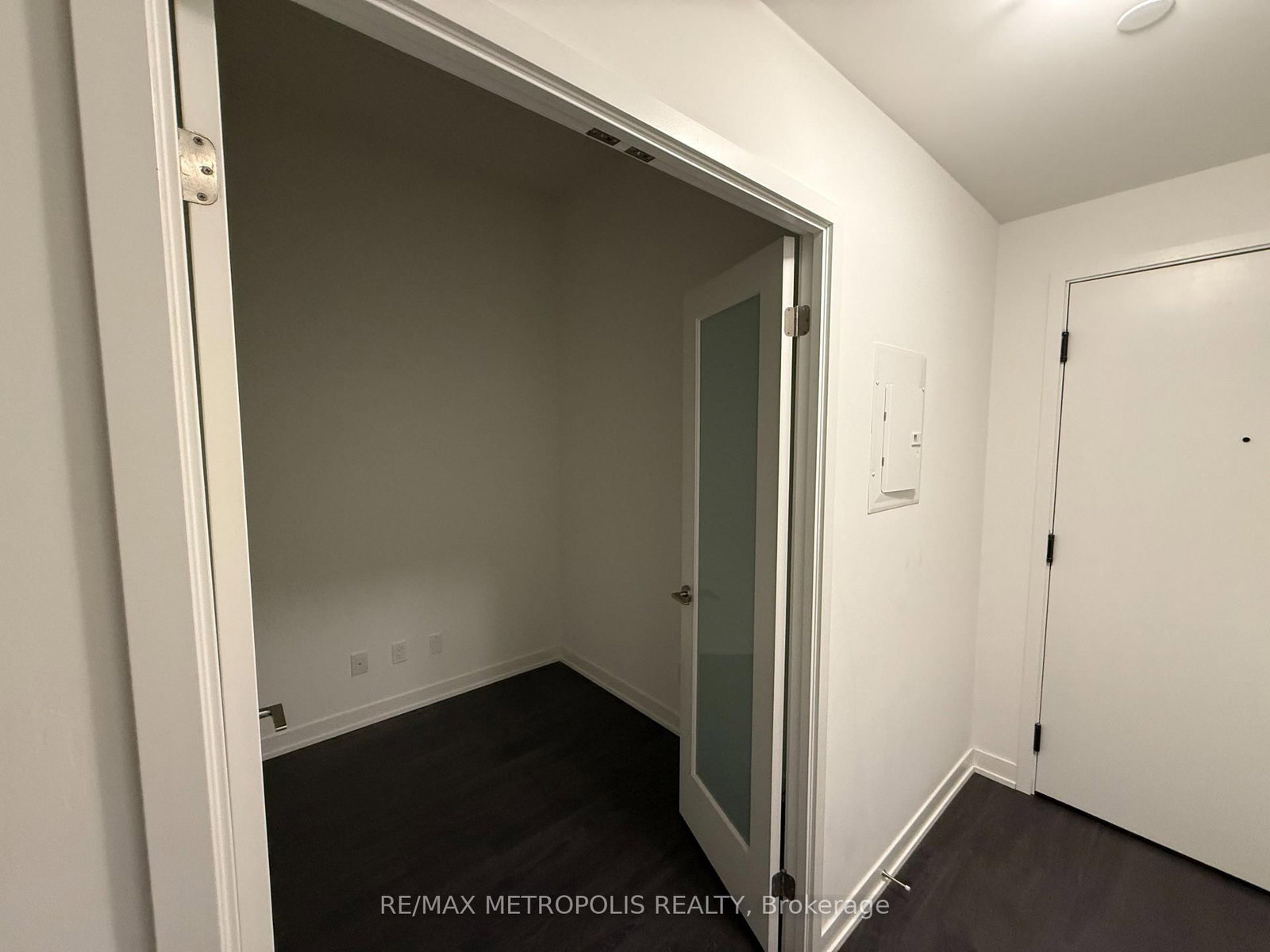 292 Verdale Crossing • #1814 • Markham, ON photo 8