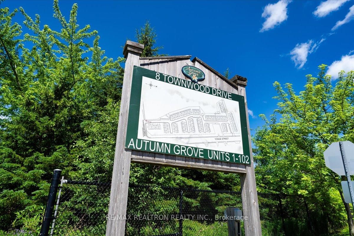 8 Townwood Drive • #86 • Richmond Hill, ON photo 4