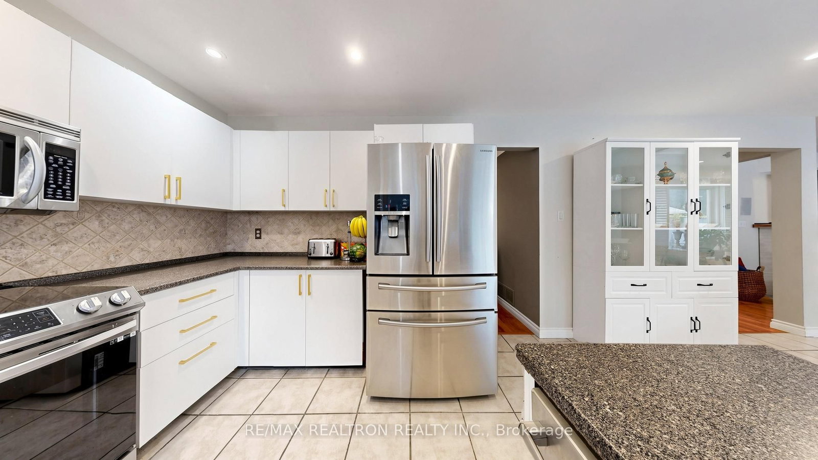 14 Raiford Street • Aurora, ON photo 13