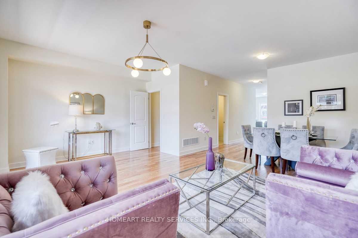 49 Mumbai Drive • Markham, ON photo 15