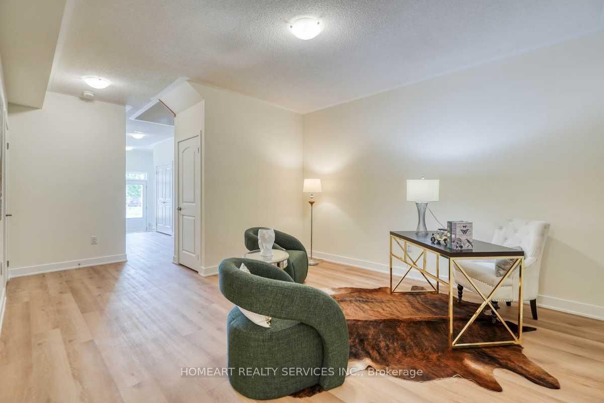 49 Mumbai Drive • Markham, ON photo 8