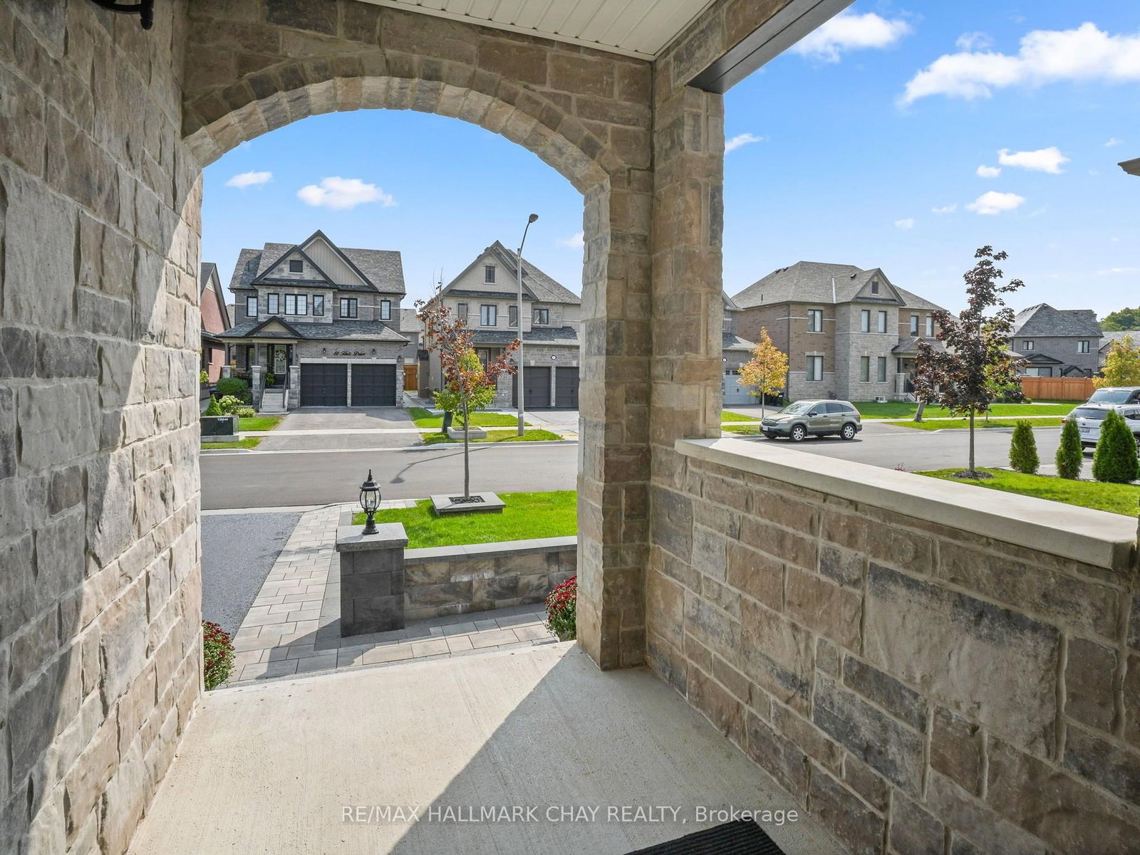 80 Holt Drive • New Tecumseth, ON photo 6