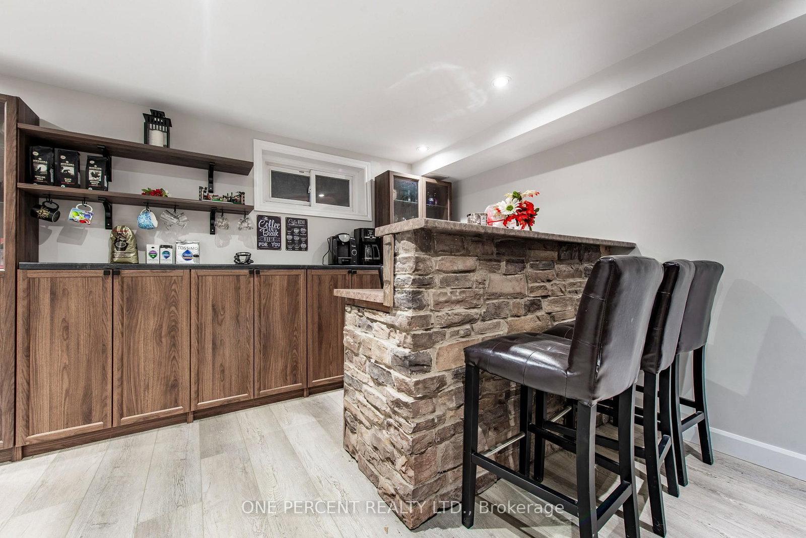 8 Cardwell Court • Adjala-Tosorontio, ON photo 27