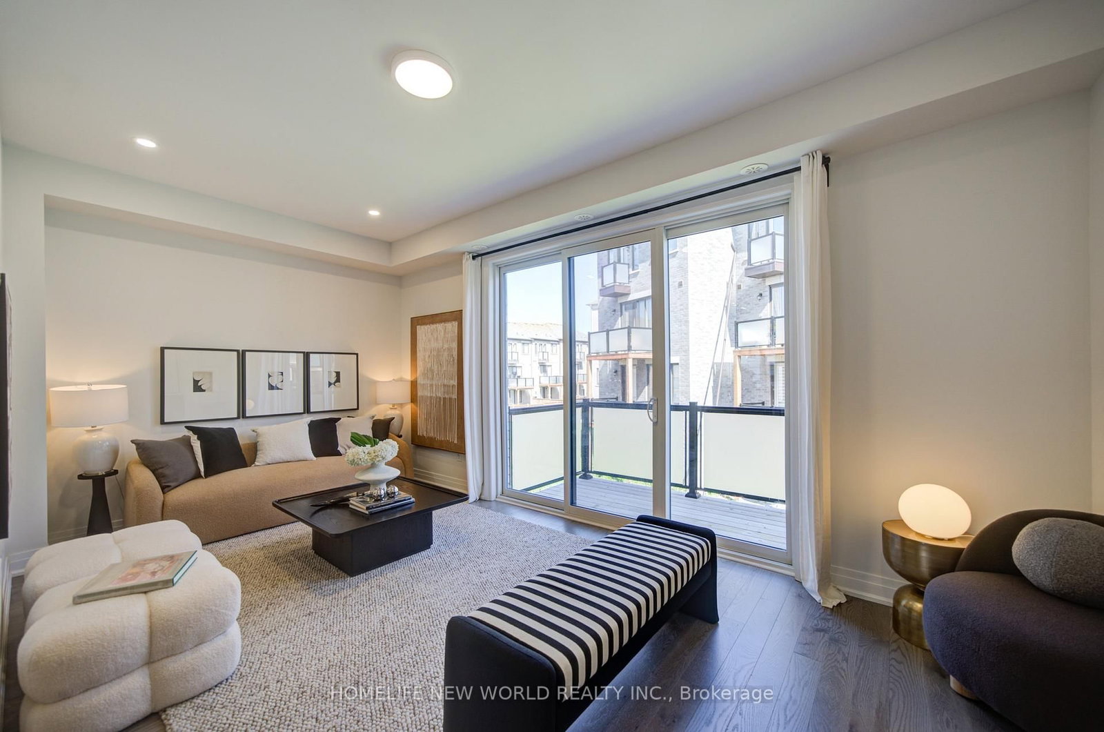 216 Vermont Avenue • Newmarket, ON photo 11