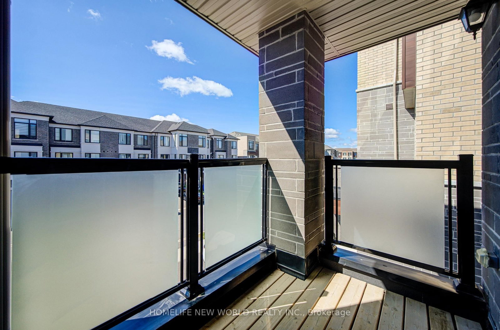 216 Vermont Avenue • Newmarket, ON photo 27