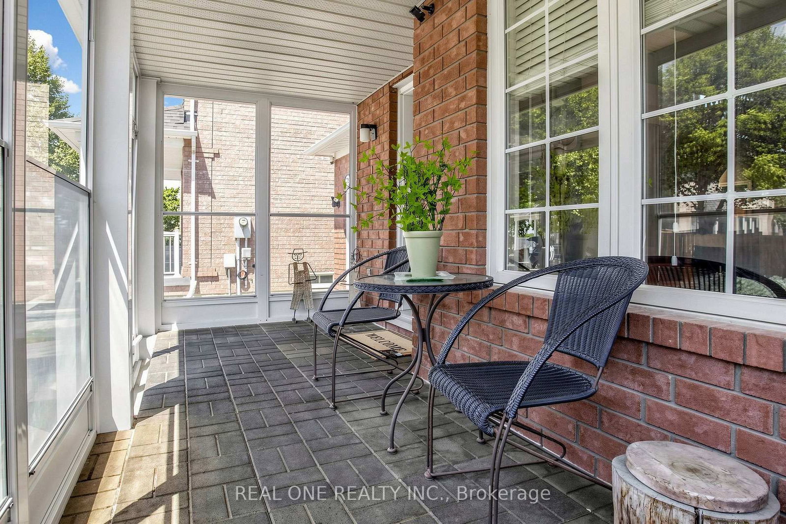 74 Trojan Crescent • Markham, ON photo 3