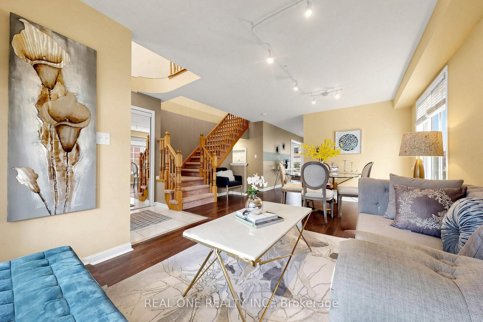 74 Trojan Crescent • Markham, ON photo 8