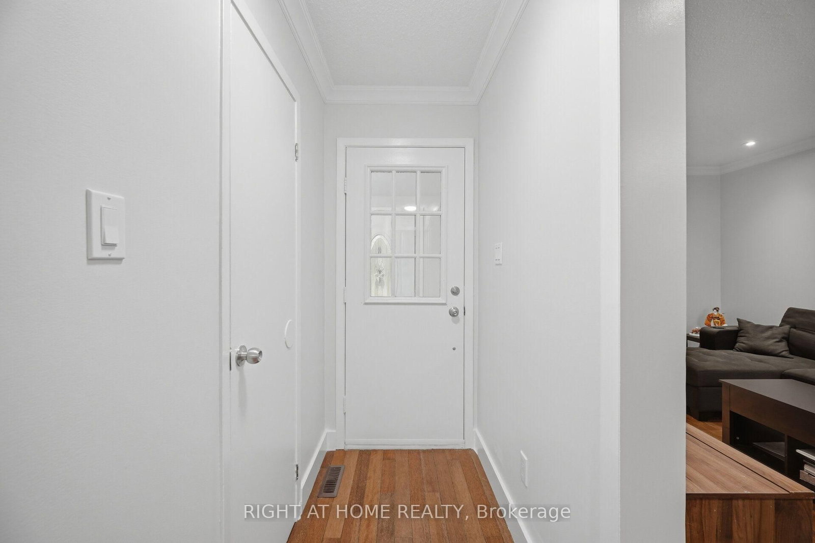 121 Bob O'link Avenue • Vaughan, ON photo 11