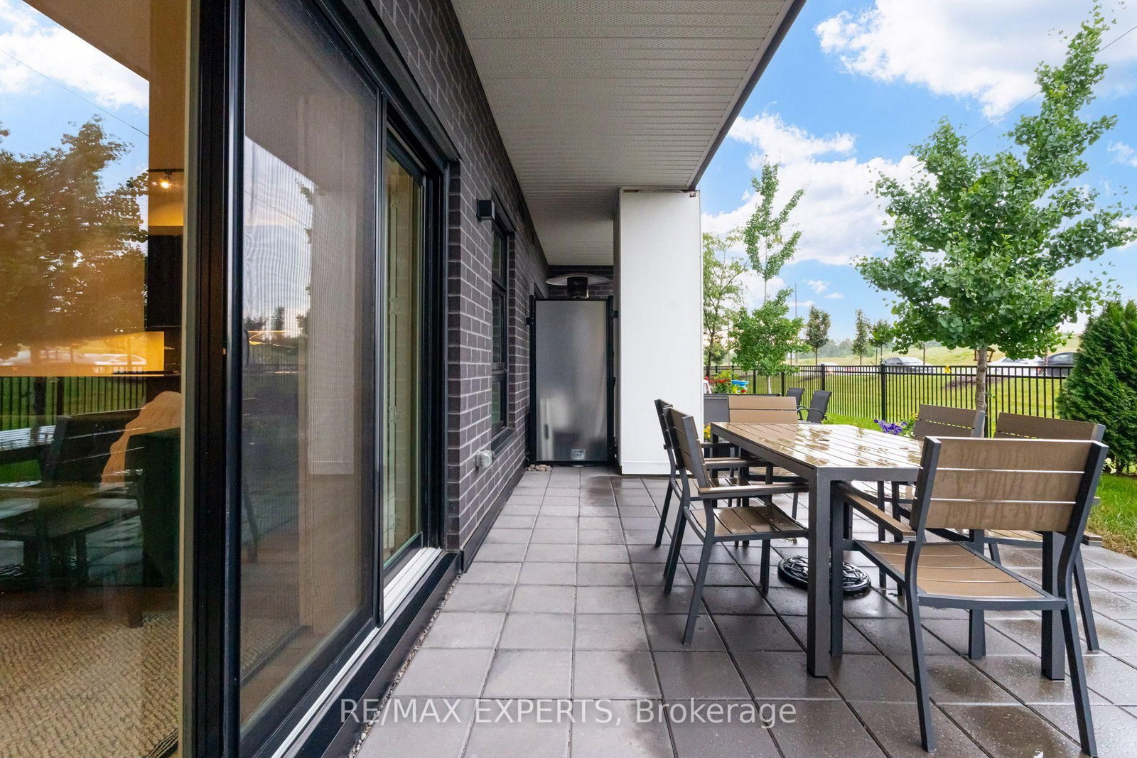 555 William Graham Drive • #121 • Aurora, ON photo 18