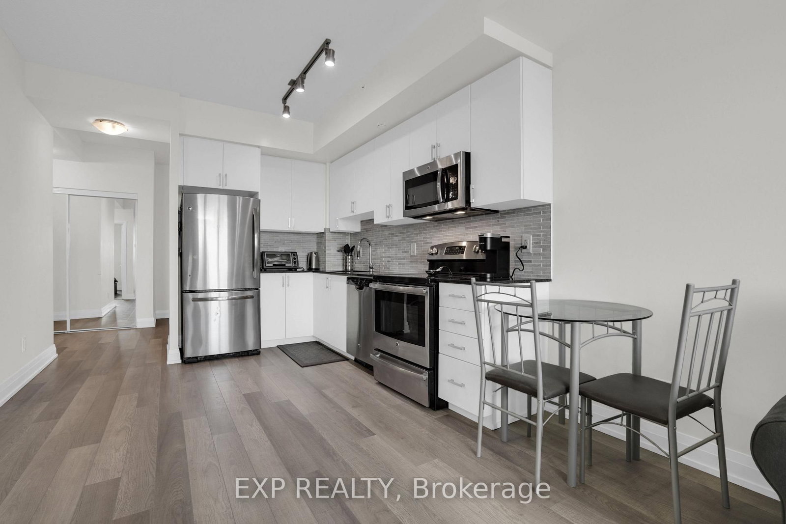 7167 Yonge Street • #619 • Markham, ON photo 7