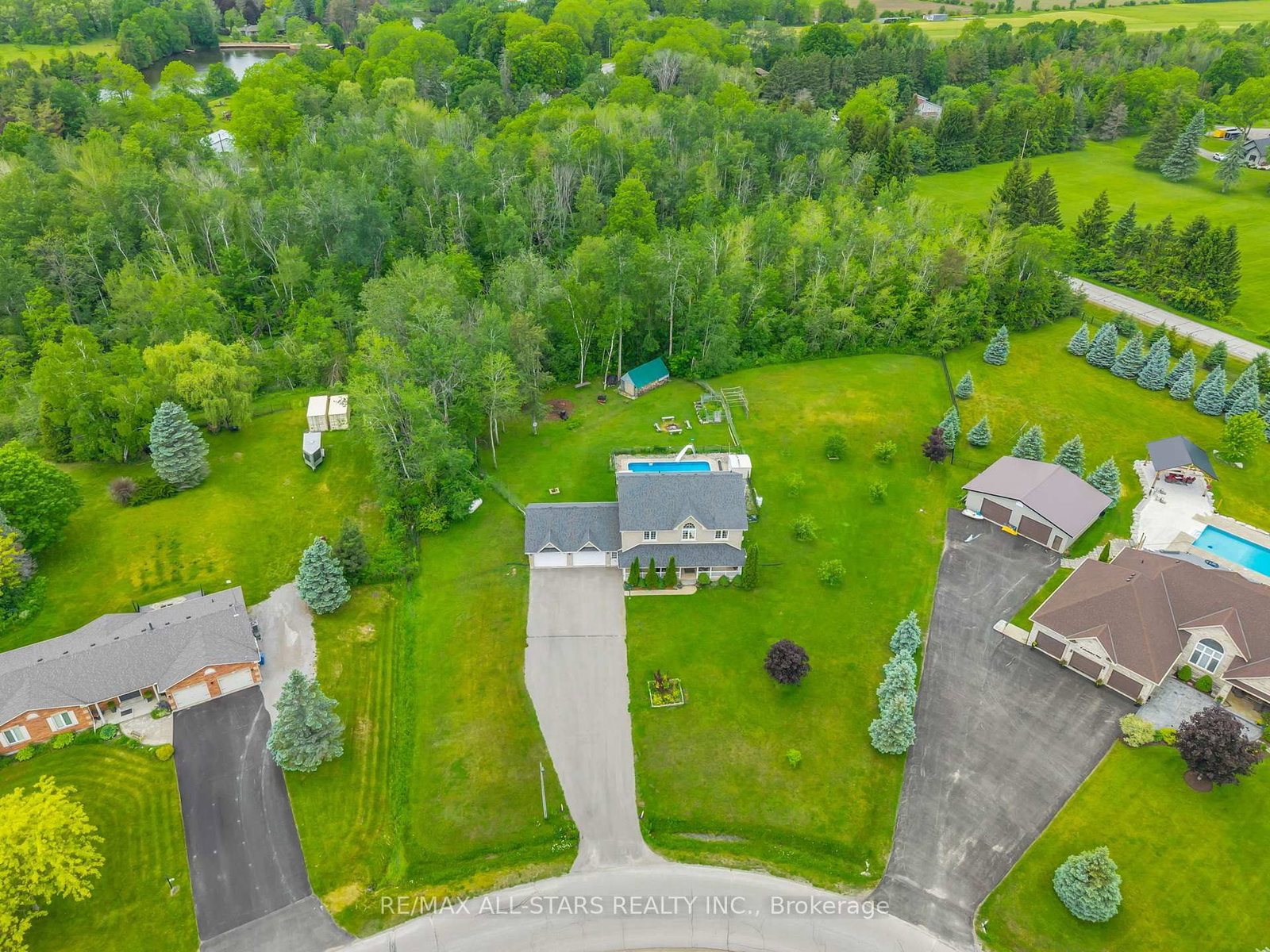 6 Audubon Way • Georgina, ON photo 5