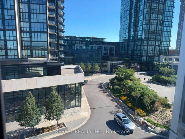 402 - 2908 Highway 7 Road