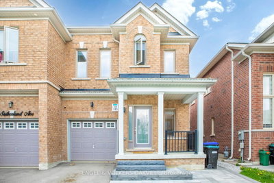 183 Sutherland Avenue • Bradford West Gwillimbury, ON photo 2