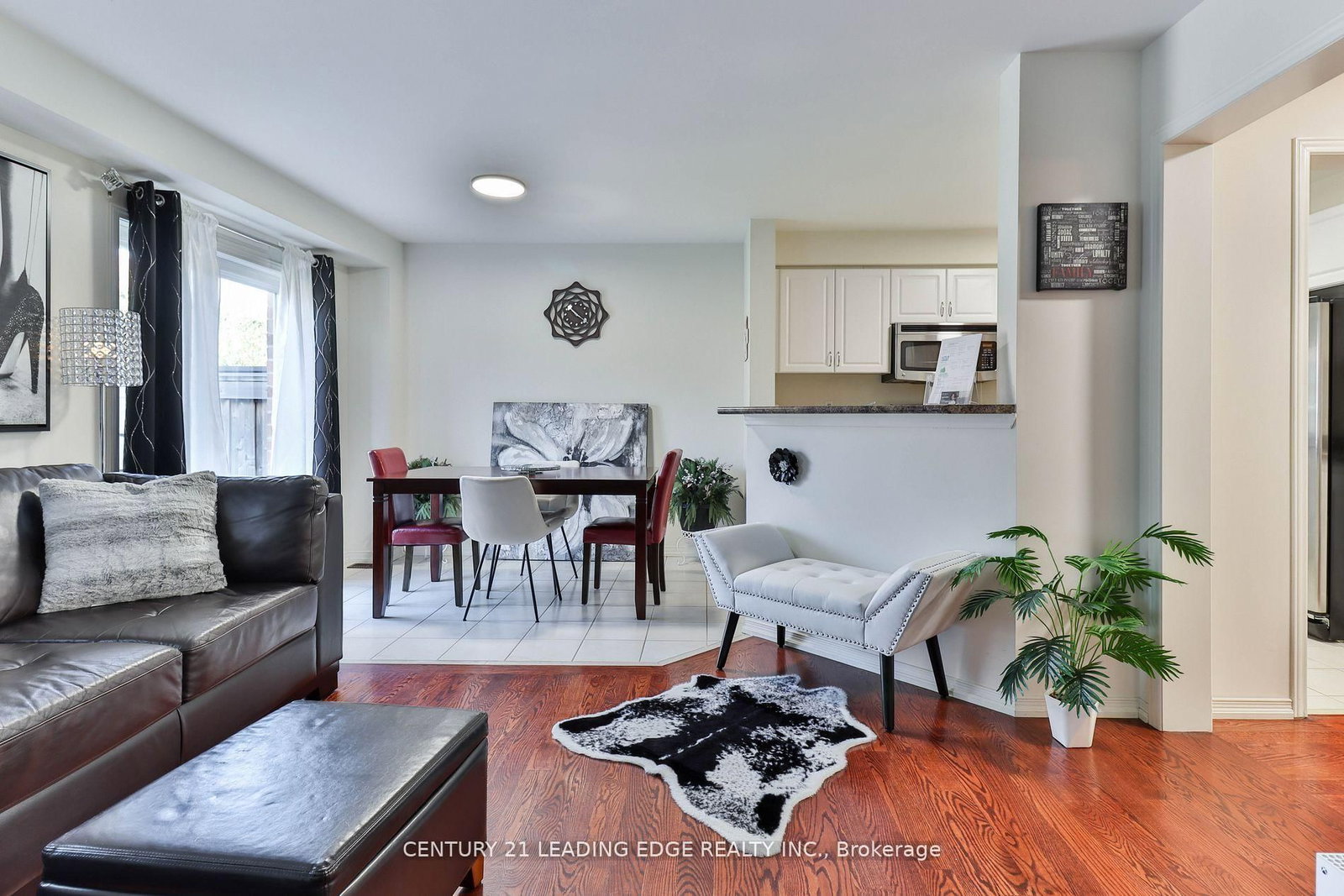 15 Robertdale Court • Whitchurch-Stouffville, ON photo 11