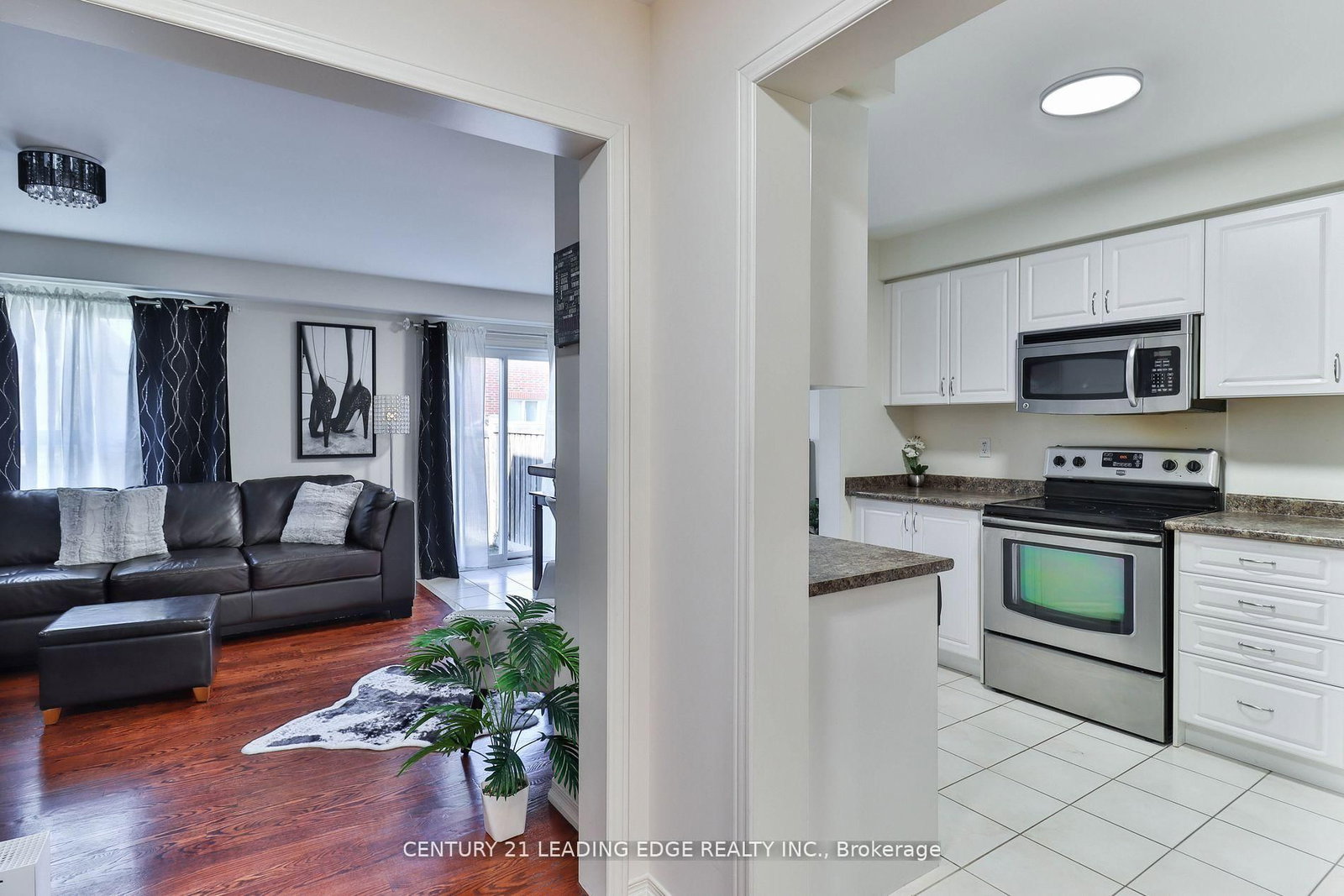 15 Robertdale Court • Whitchurch-Stouffville, ON photo 17