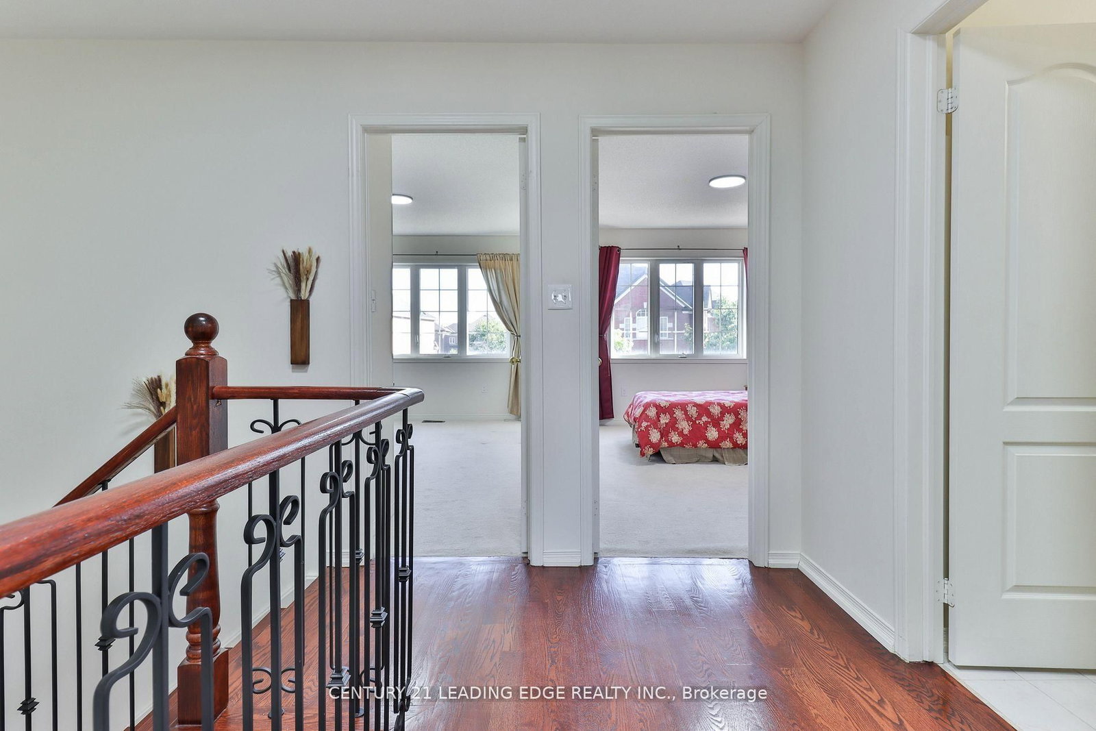 15 Robertdale Court • Whitchurch-Stouffville, ON photo 19