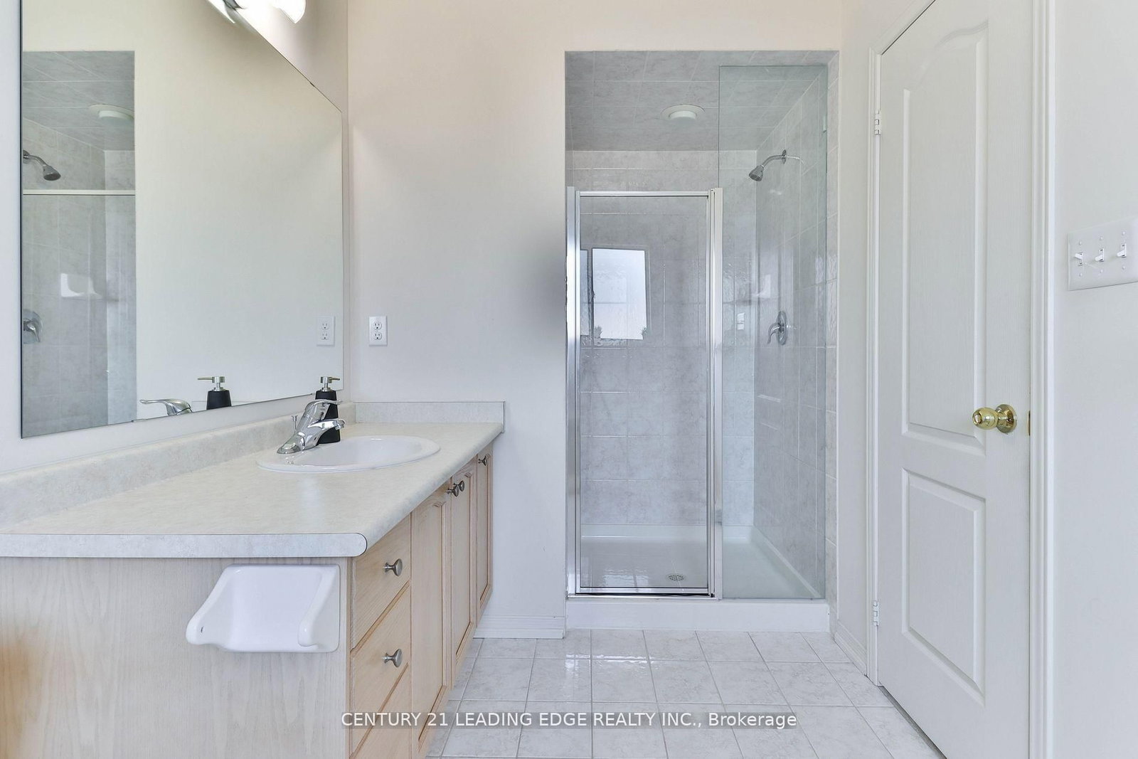 15 Robertdale Court • Whitchurch-Stouffville, ON photo 22