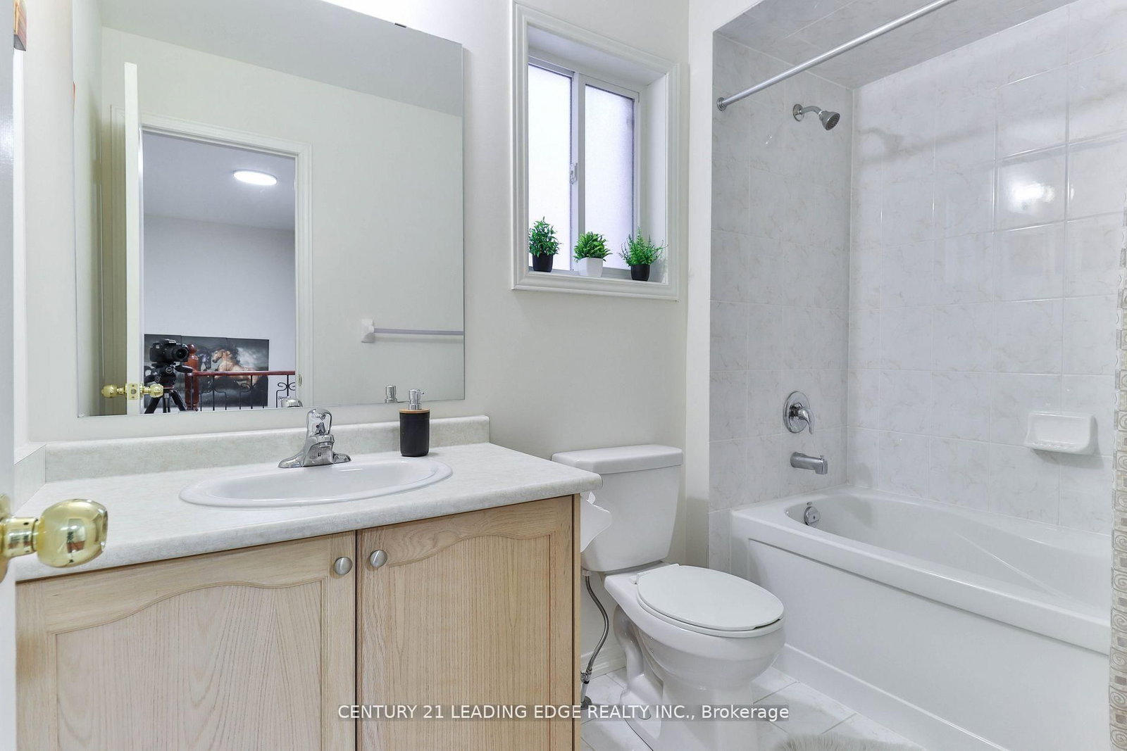 15 Robertdale Court • Whitchurch-Stouffville, ON photo 27