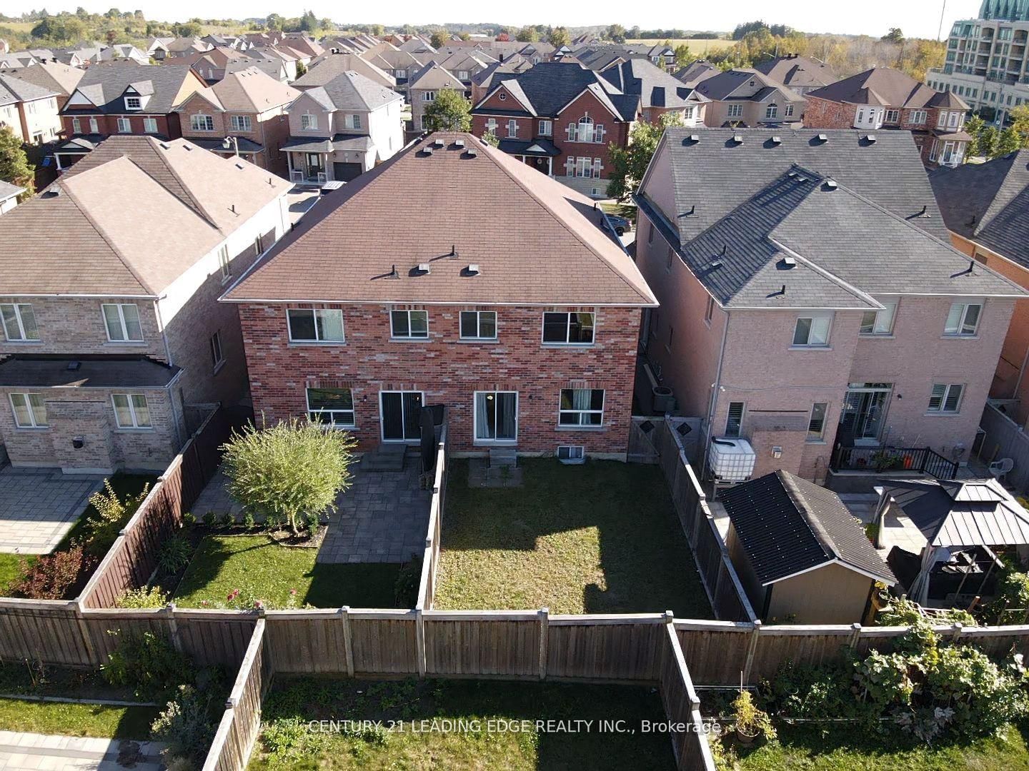 15 Robertdale Court • Whitchurch-Stouffville, ON photo 32
