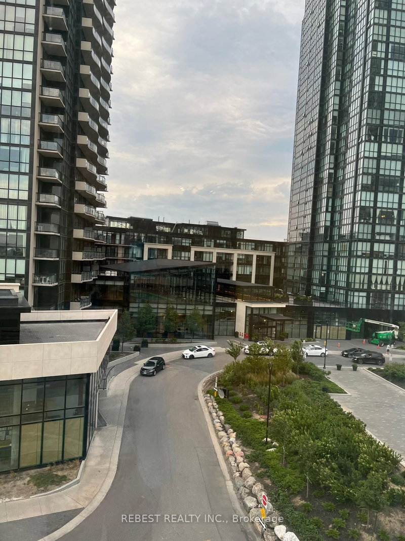 402 - 2908 Highway 7 Road