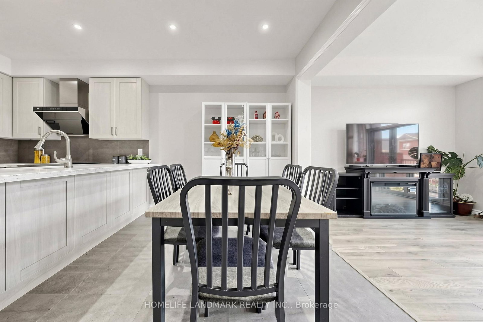 4798 16th Avenue • Markham, ON photo 15