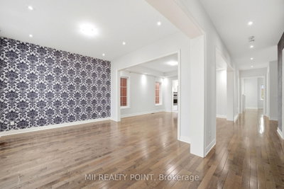 135 Abner Miles Drive • Vaughan, ON photo 5